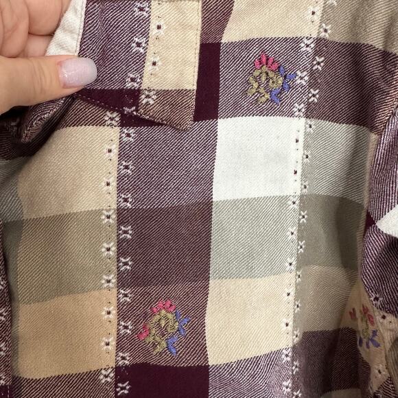 Hunter Run Women's Checkered floral embroidered flannel flower metal buttons XL - Picture 4 of 8